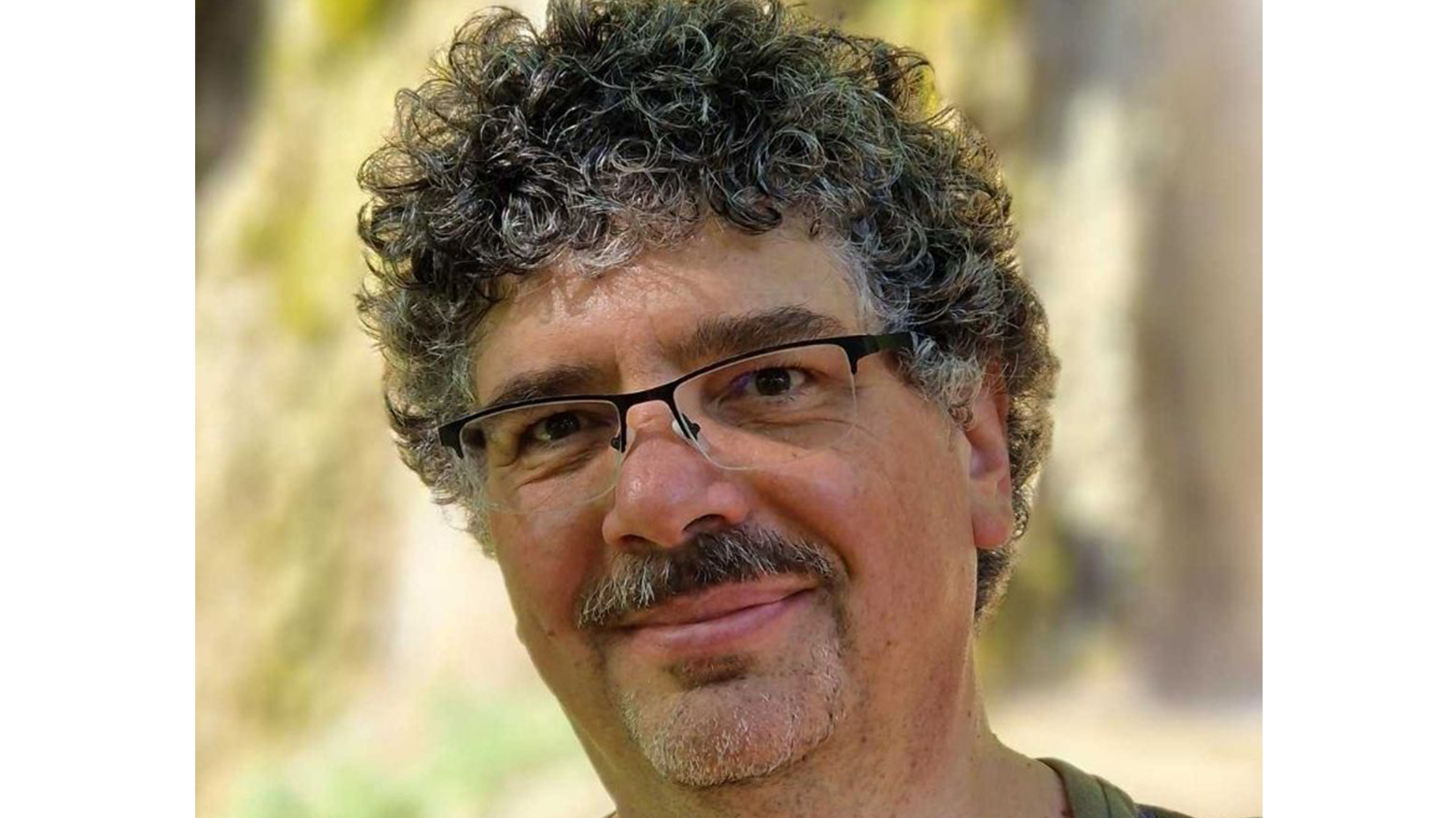 Magyarok és romák Erdélyben – Fosztó László előadása